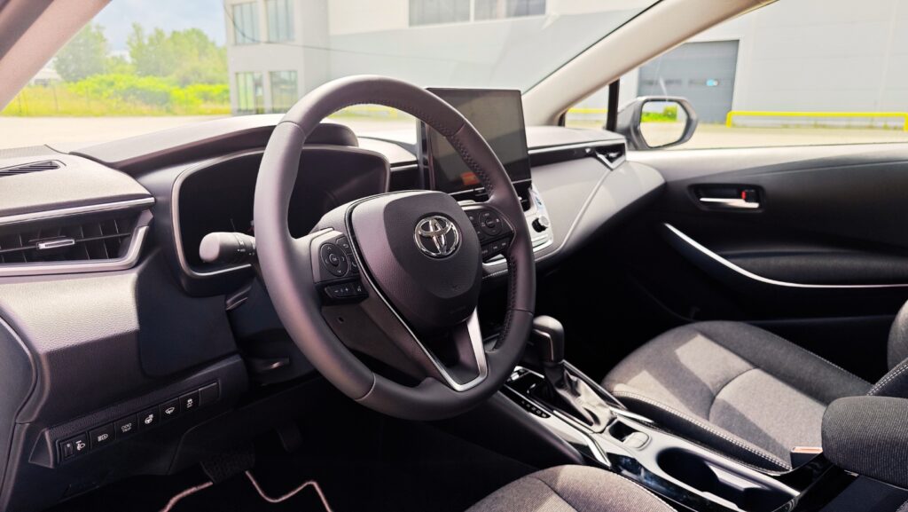 Toyota Corolla, wnętrze, kierownica, dr-cars Toyota Corolla, wnętrze, kierownica, dr-cars